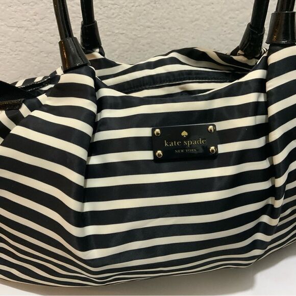 Kate Spade New York Women's Classic Nylon Stevie Striped Diaper Bag Size Large - Picture 4 of 16